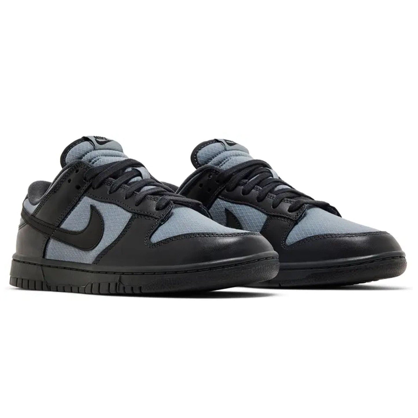 Nike Dunk Low SE 'Off Noir Smoke Grey' — UK 3 | EU 35.5 | US 3.5 — Back View