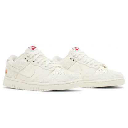 Nike Dunk Low Wmns 'Give Her Flowers' — UK 2.5 | EU 35.5 | US 5 — Back View