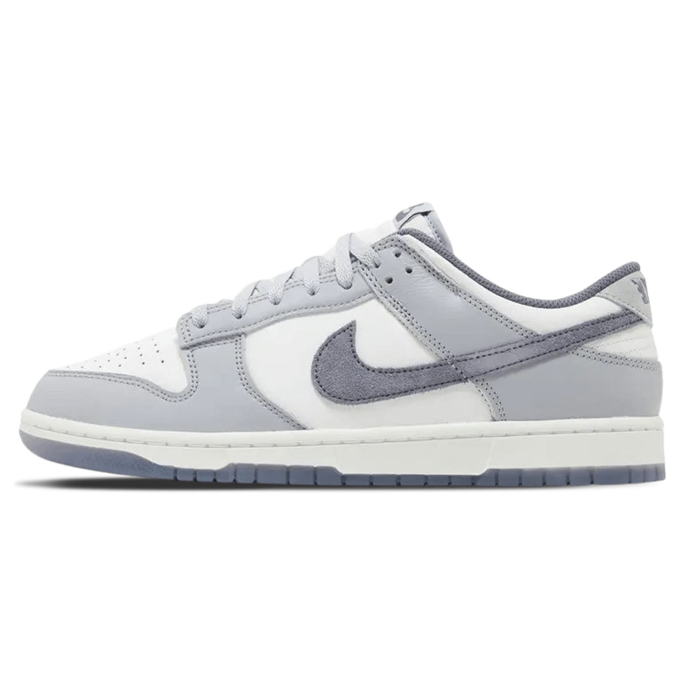 Nike Dunk Low SE 'Light Carbon' — UK 3 | EU 35.5 | US 3.5 — Front View