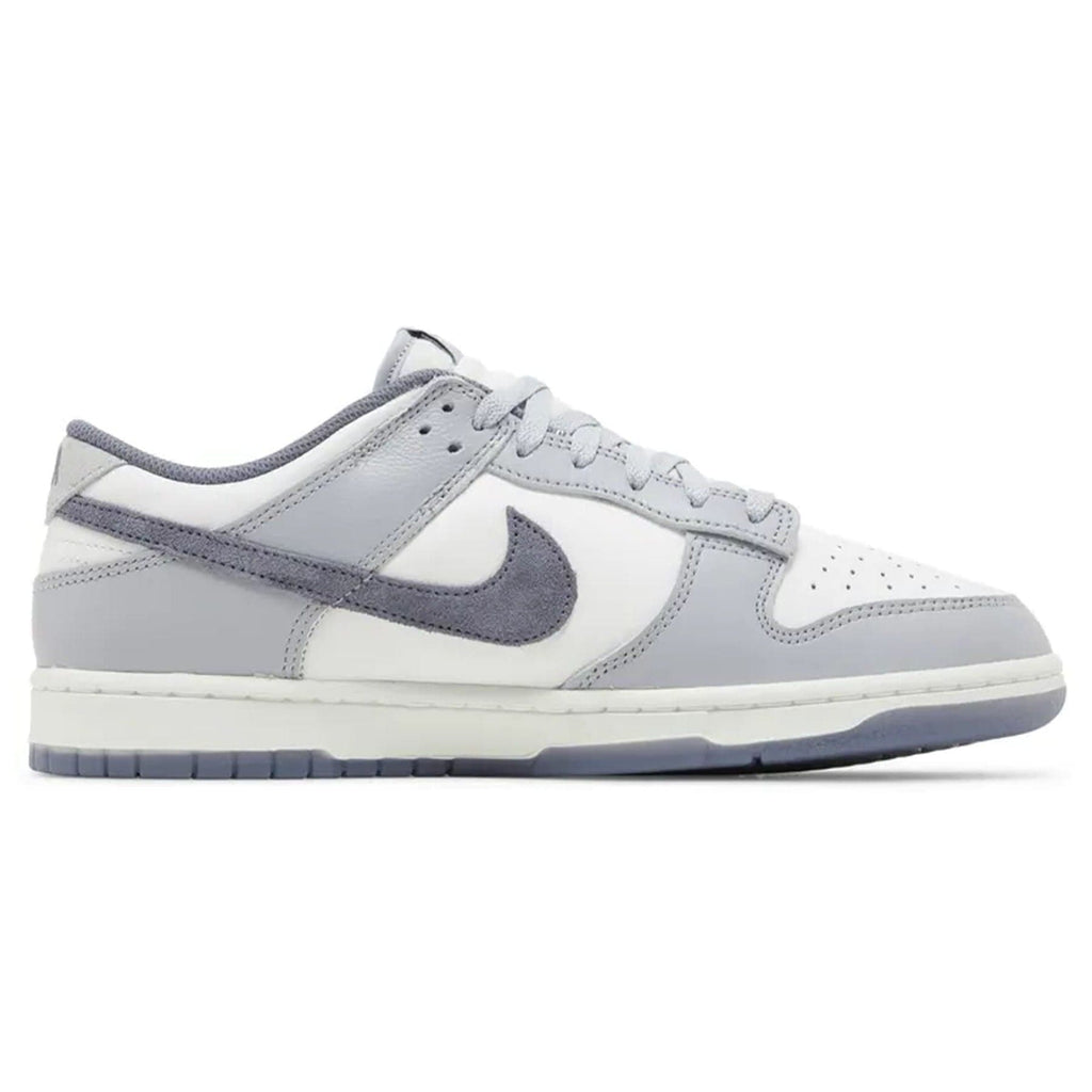 Nike Dunk Low SE 'Light Carbon' — UK 3 | EU 35.5 | US 3.5 — Side View