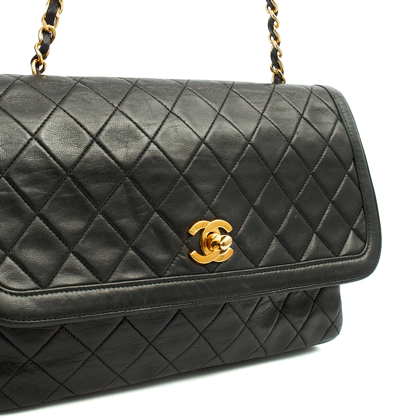 Chanel Shoulder Bag Vintage Flap Bag  in Black, Lambskin Leather — Alternate View 17