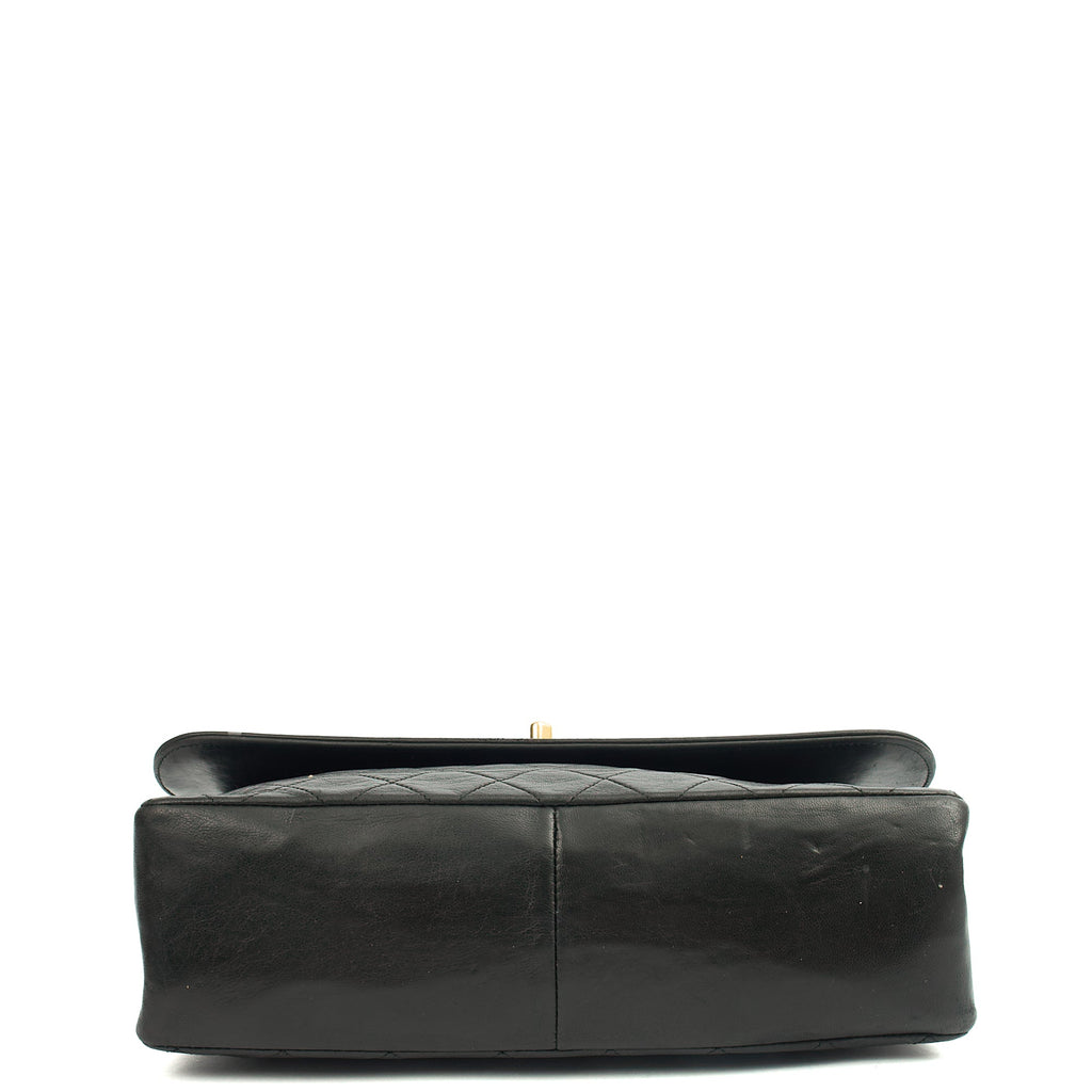 Chanel Shoulder Bag Vintage Flap Bag  in Black, Lambskin Leather — Alternate View 14