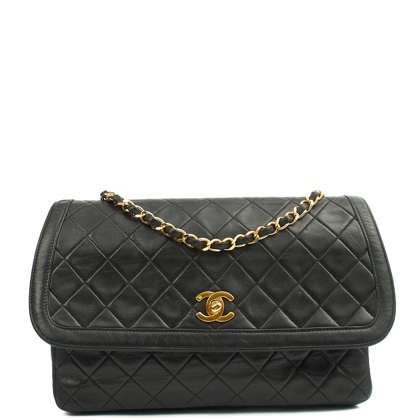 Chanel Shoulder Bag Vintage Flap Bag  in Black, Lambskin Leather — Front View