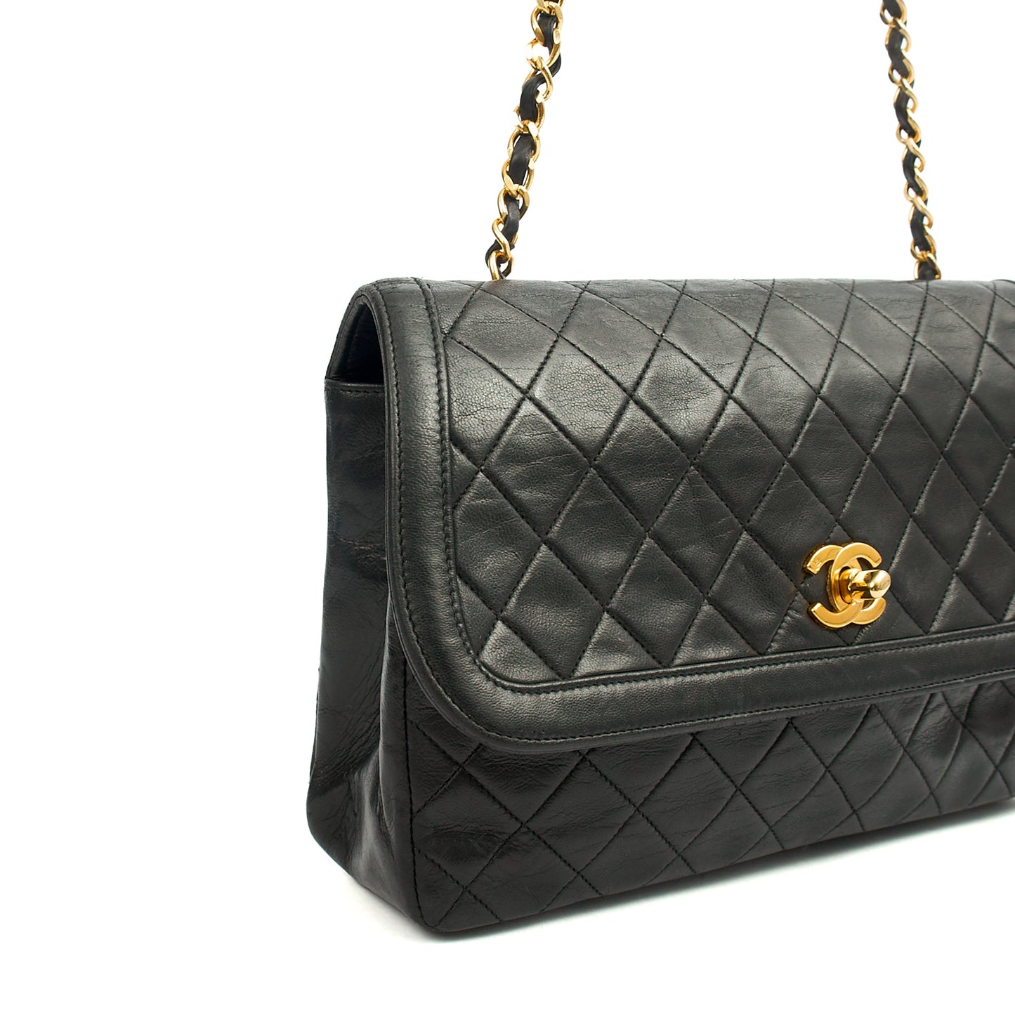 Chanel Shoulder Bag Vintage Flap Bag  in Black, Lambskin Leather — Alternate View 15