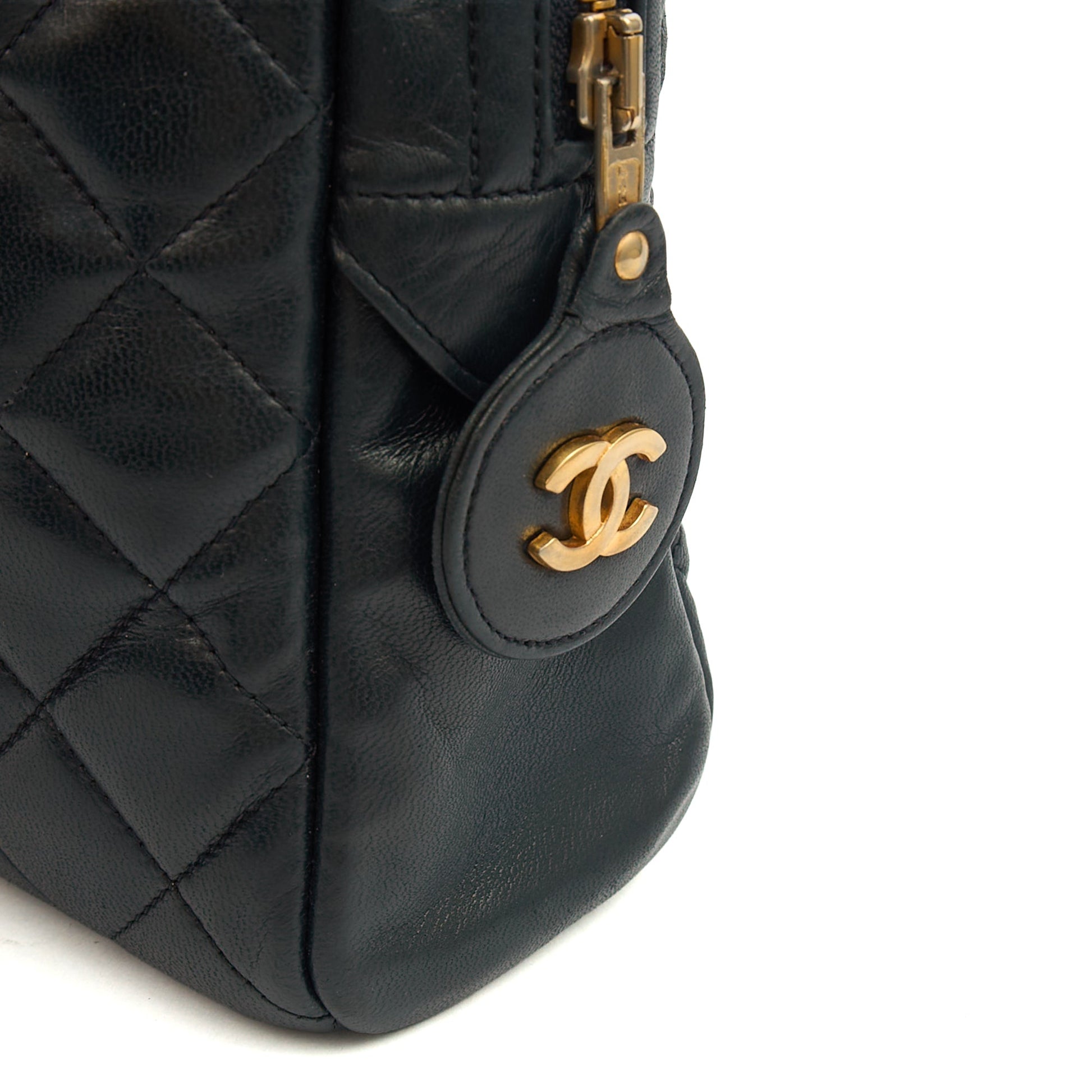 Chanel Tote Vintage Tote in Black, Lambskin Leather — Alternate View 7