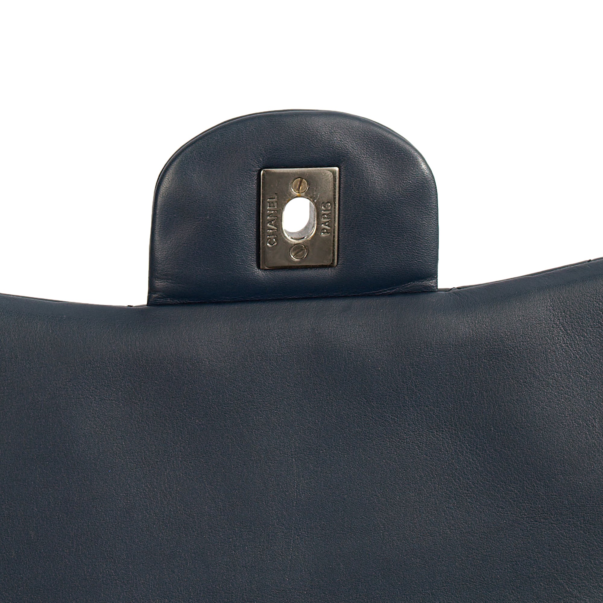 Chanel Shoulder Bag Classic - Maxi in Navy, Patent Leather — Alternate View 9