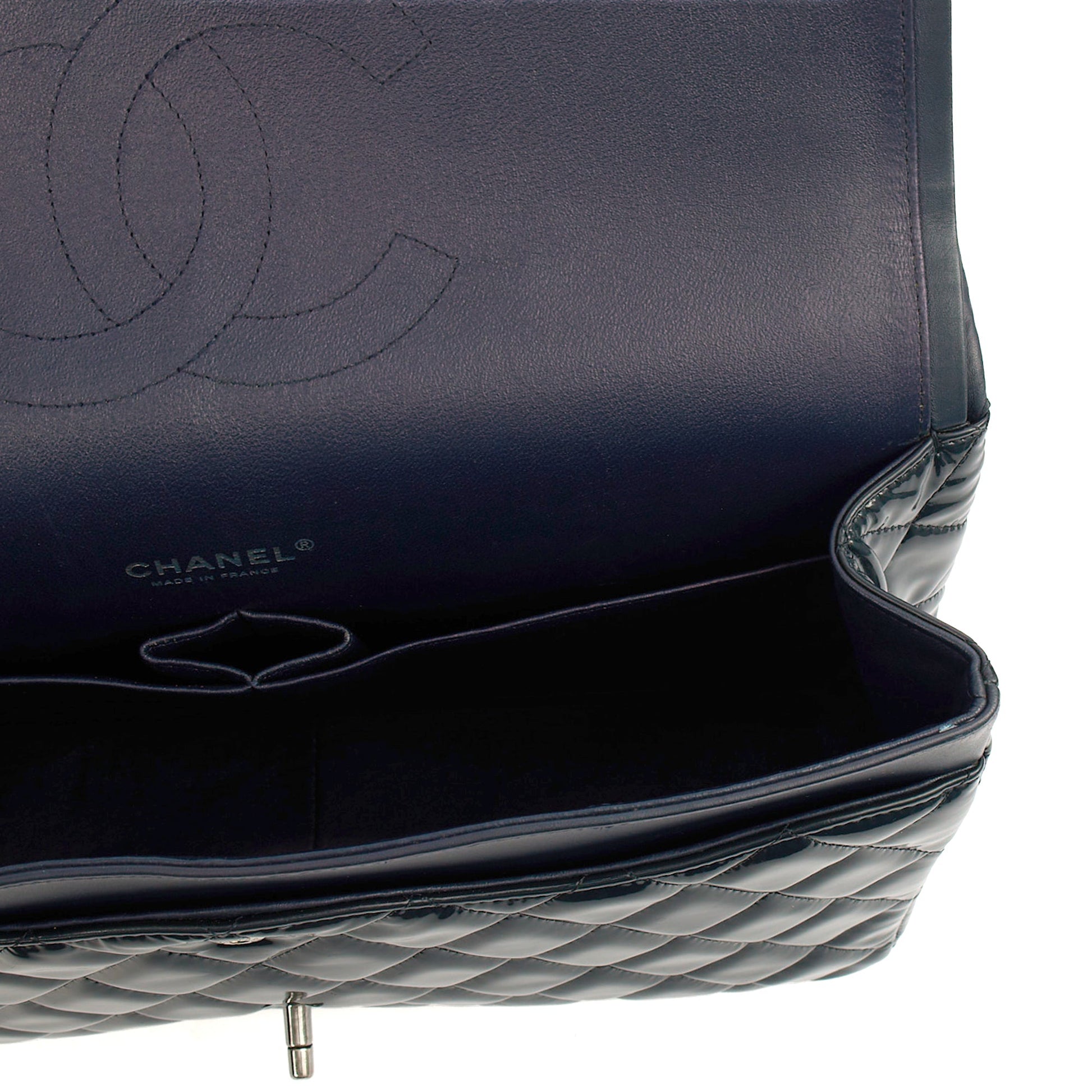 Chanel Shoulder Bag Classic - Maxi in Navy, Patent Leather — Alternate View 11