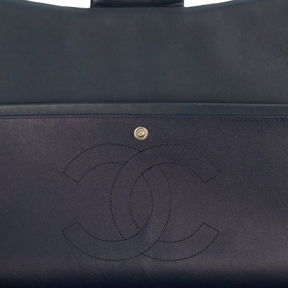 Chanel Shoulder Bag Classic - Maxi in Navy, Patent Leather — Alternate View 10