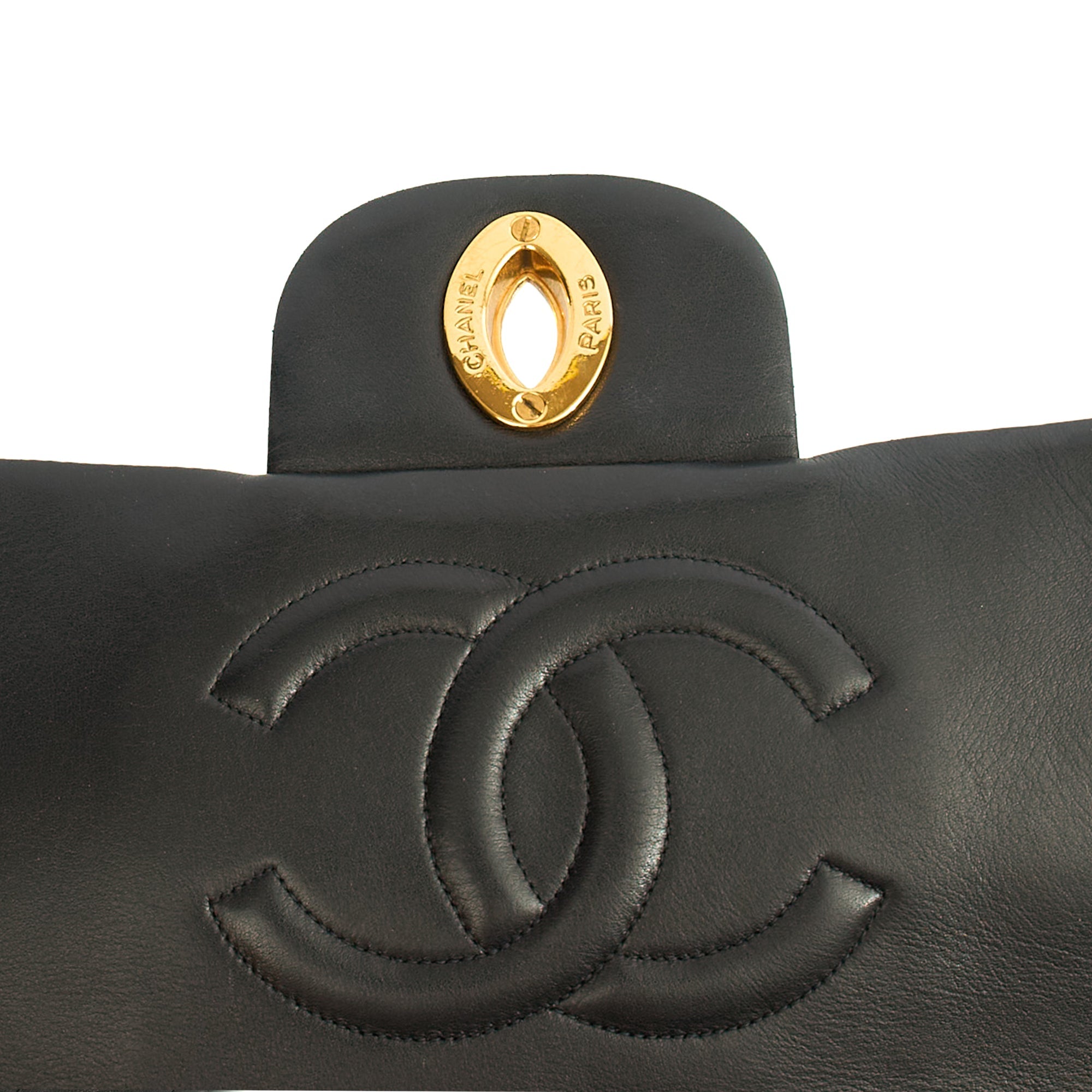 Chanel Shoulder Bag Maxi Jumbo XL in Black, Lambskin Leather — Alternate View 9