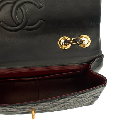 Chanel Shoulder Bag Maxi Jumbo XL in Black, Lambskin Leather — Alternate View 10
