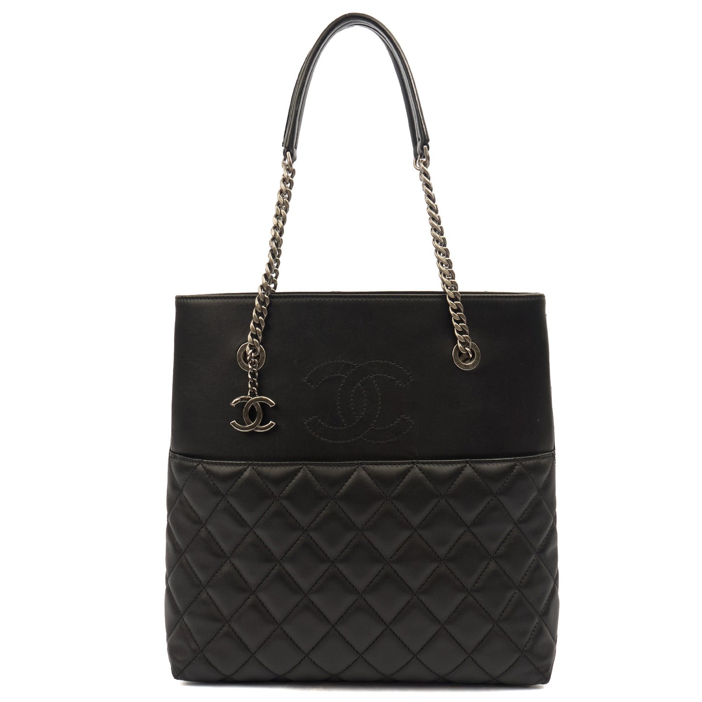 Chanel Tote Tote in Black, Lambskin Leather — Front View
