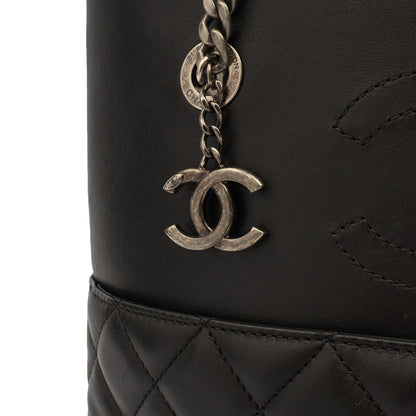 Chanel Tote Tote in Black, Lambskin Leather — Alternate View 10