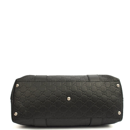 Gucci Tote Tote in Black, Guccissima — Top View