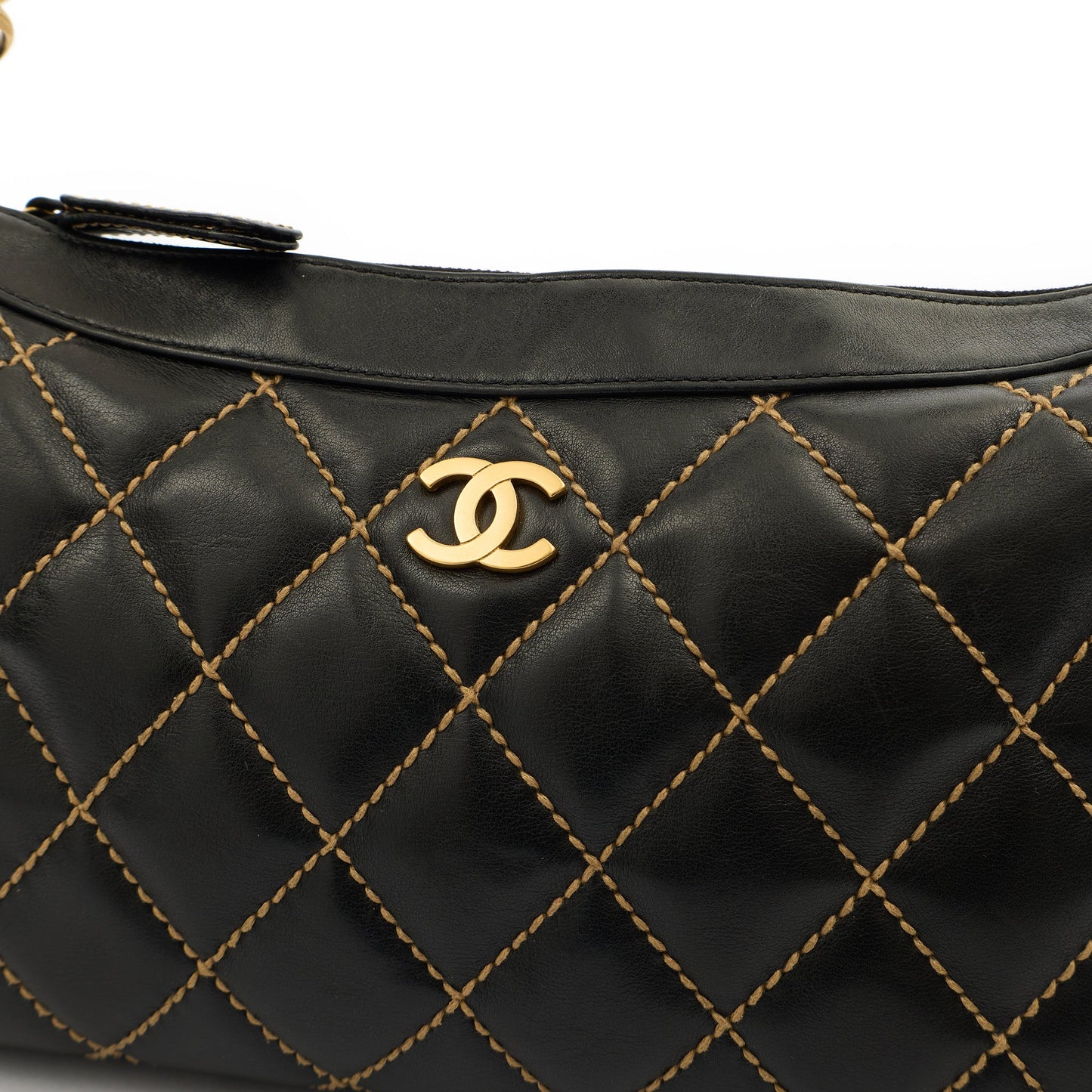 Chanel Shoulder Bag Shoulder Bag in Black, Lambskin Leather — Alternate View 11