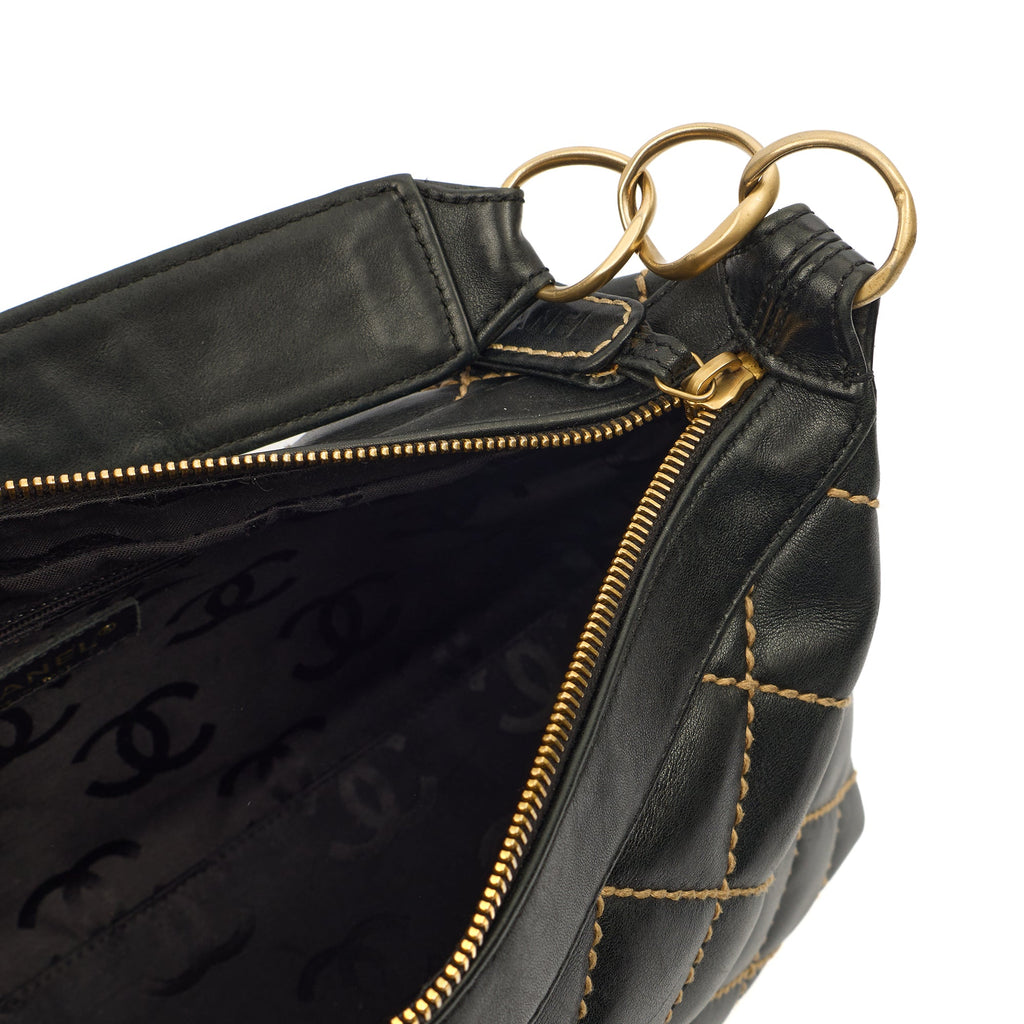 Chanel Shoulder Bag Shoulder Bag in Black, Lambskin Leather — Alternate View 27