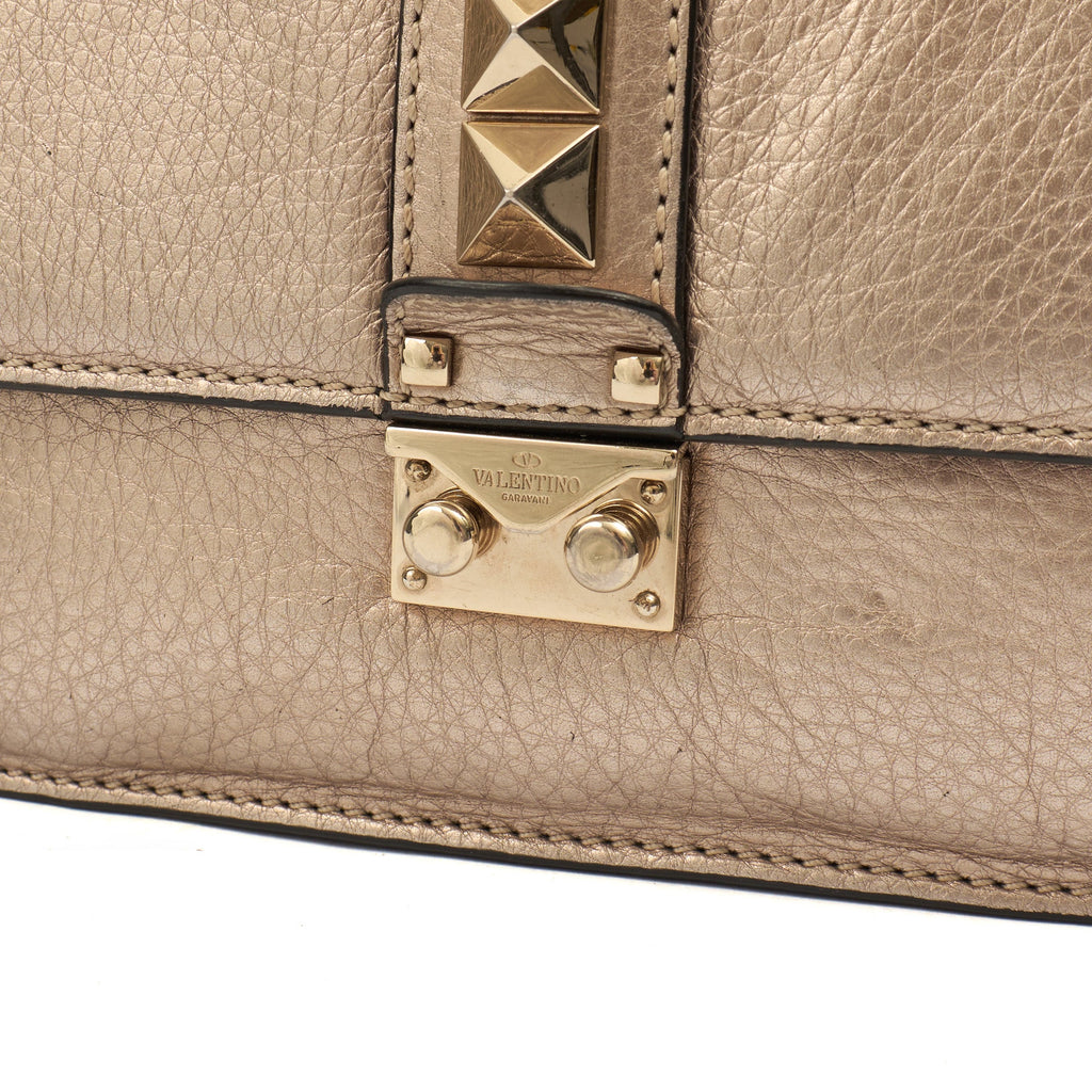 Valentino Shoulder Bag Glam Lock - Medium in Metallic, Calfskin — Side View