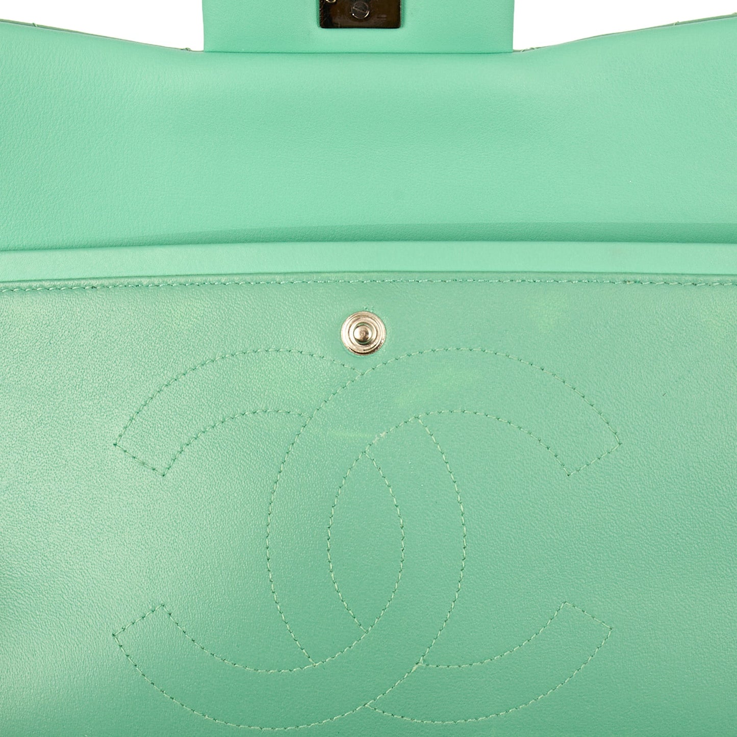 Chanel Shoulder Bag Classic Double Flap - Large in Green, Patent Leather — Alternate View 9