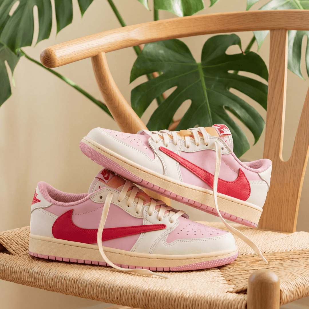 Travis Scott x Air Jordan 1 Retro Low OG 'Sail Tropical Pink' — UK 3.5 — Detail View