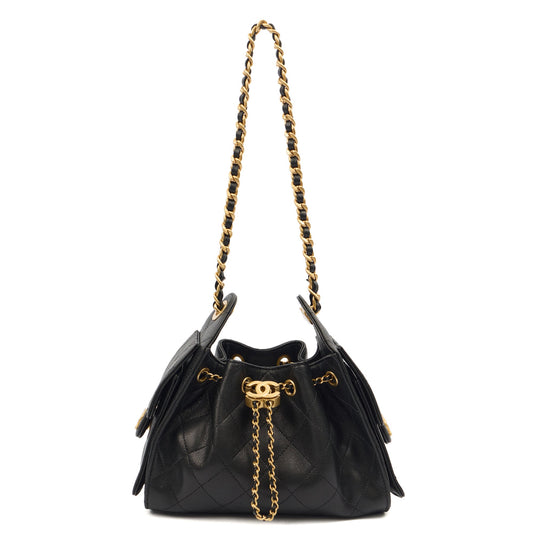 Chanel Shoulder Bag Chanel 25 in Black, Calfskin Leather — Front View