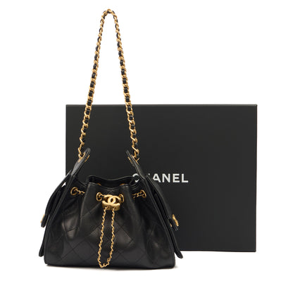 Chanel Shoulder Bag Chanel 25 in Black, Calfskin Leather — Alternate View 17