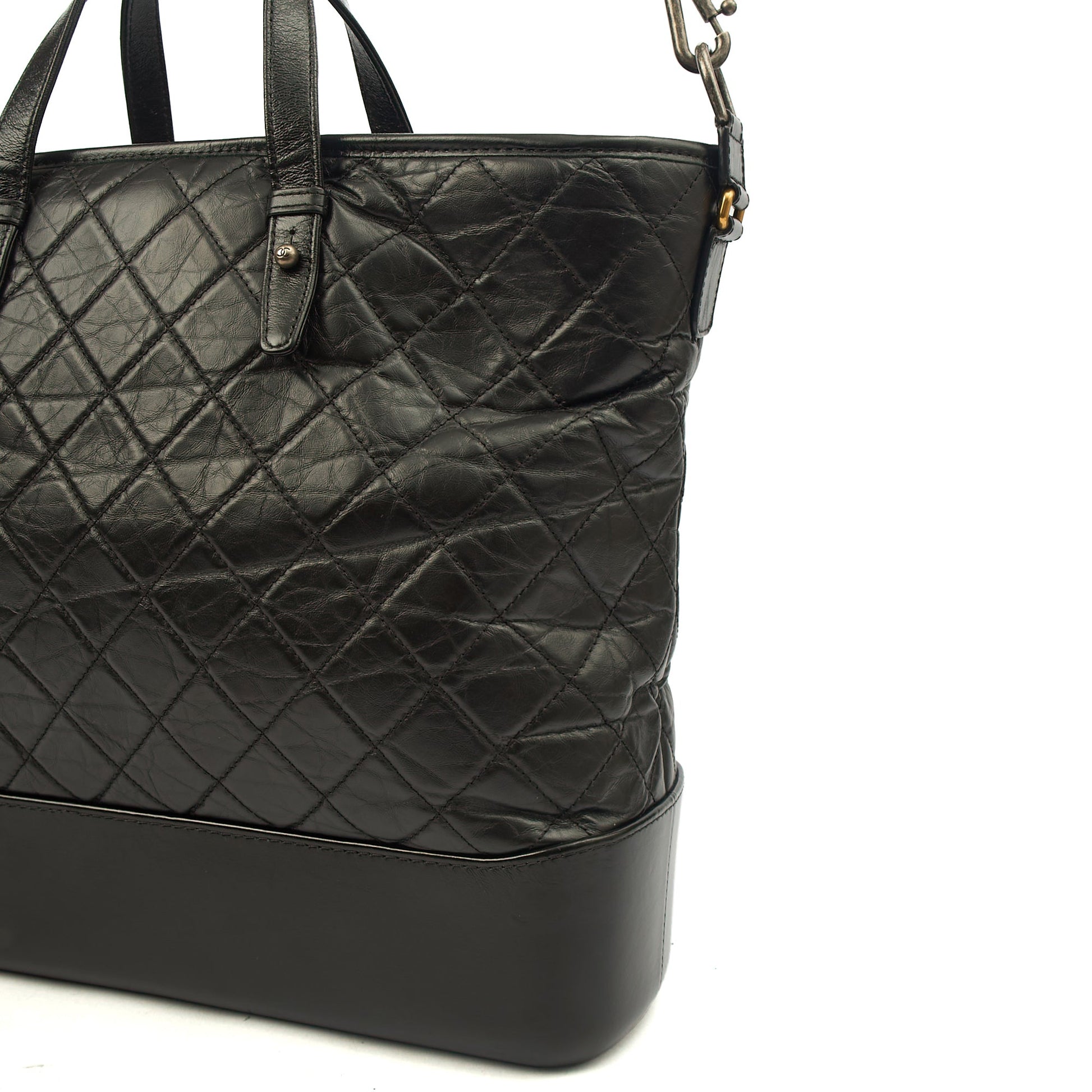 Chanel Shoulder Bag Gabrielle Hobo - Large in Black, Leather — Detail View