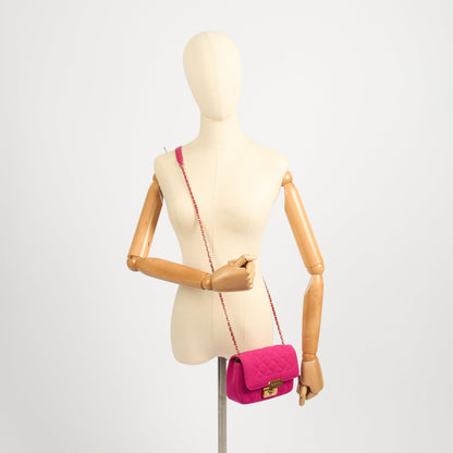 Chanel Shoulder Bag Chic With Me in Pink, Fabric — Side View