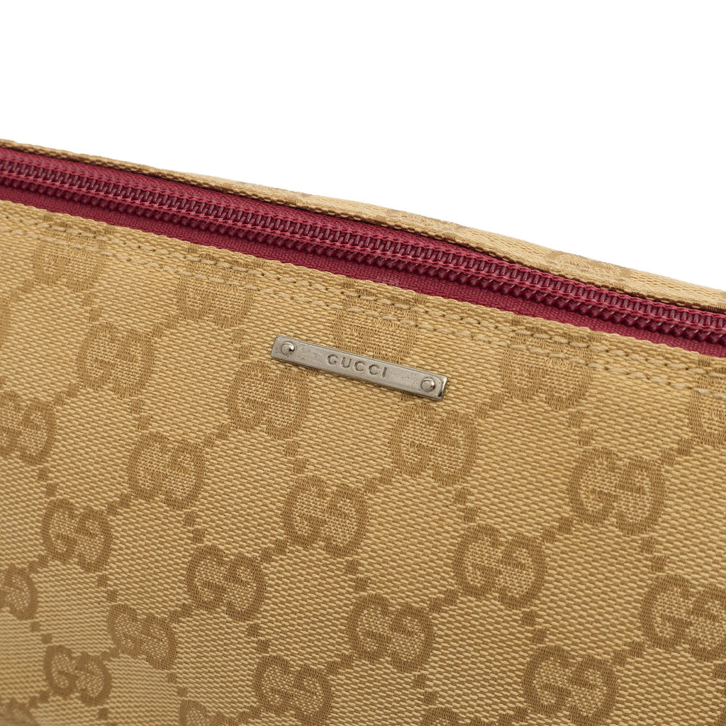 Gucci Shoulder Bag Boat Pochette in GG Supreme, Fabric — Lifestyle View
