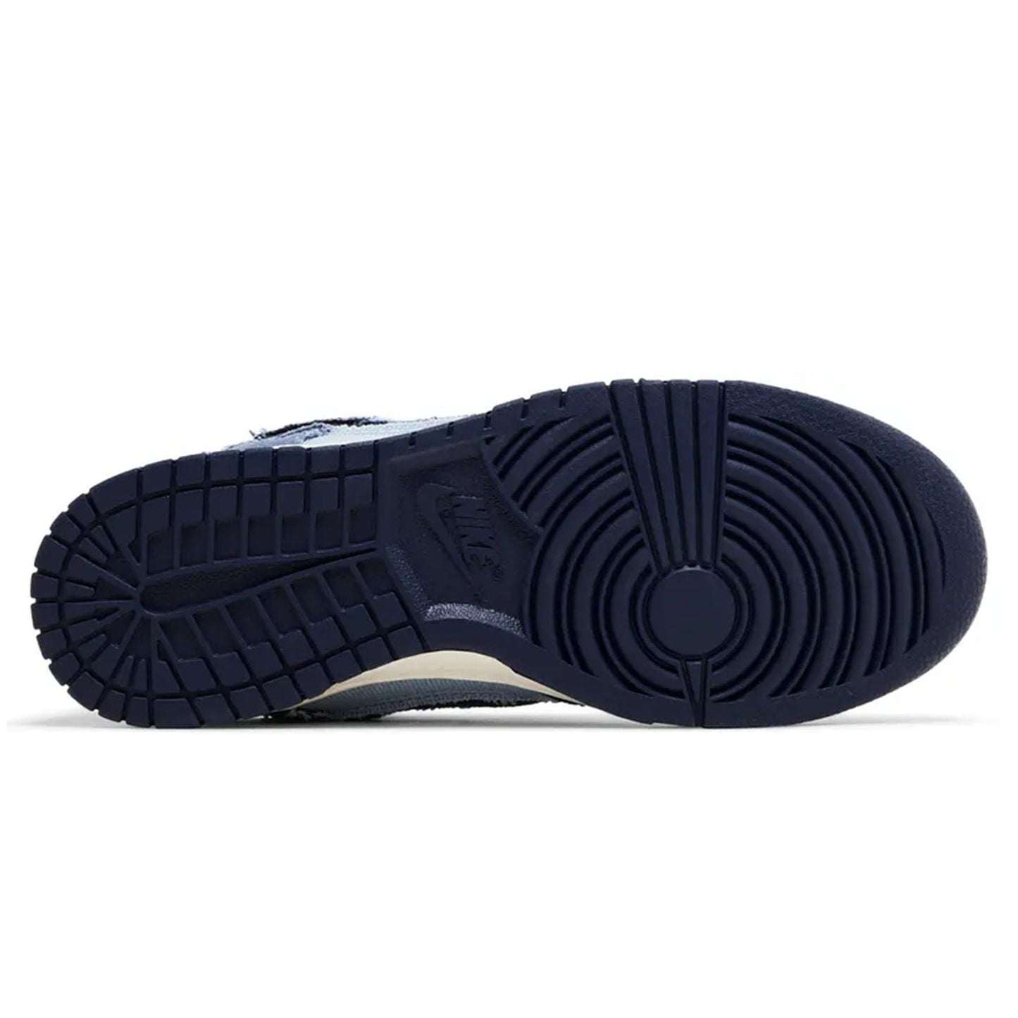 Nike Dunk Low SE 'Light Armory Blue Denim' — UK 3 | EU 35.5 | US 3.5 — Detail View
