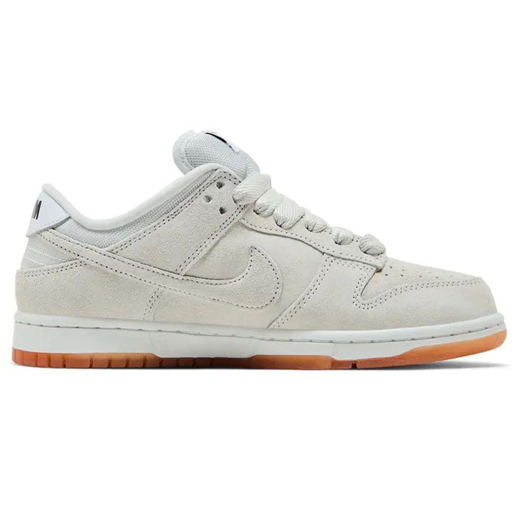 Nike Dunk Low Pro SB B 'Pale Ivory' — UK 3 | EU 35.5 | US 3.5 — Side View