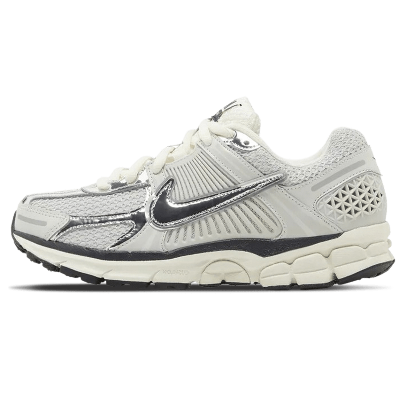 Nike Air Zoom Vomero 5 'Chrome' — UK 3 | EU 35.5 | US 3.5 — Front View