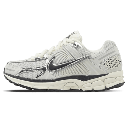 Nike Air Zoom Vomero 5 'Chrome' — UK 3 | EU 35.5 | US 3.5 — Front View