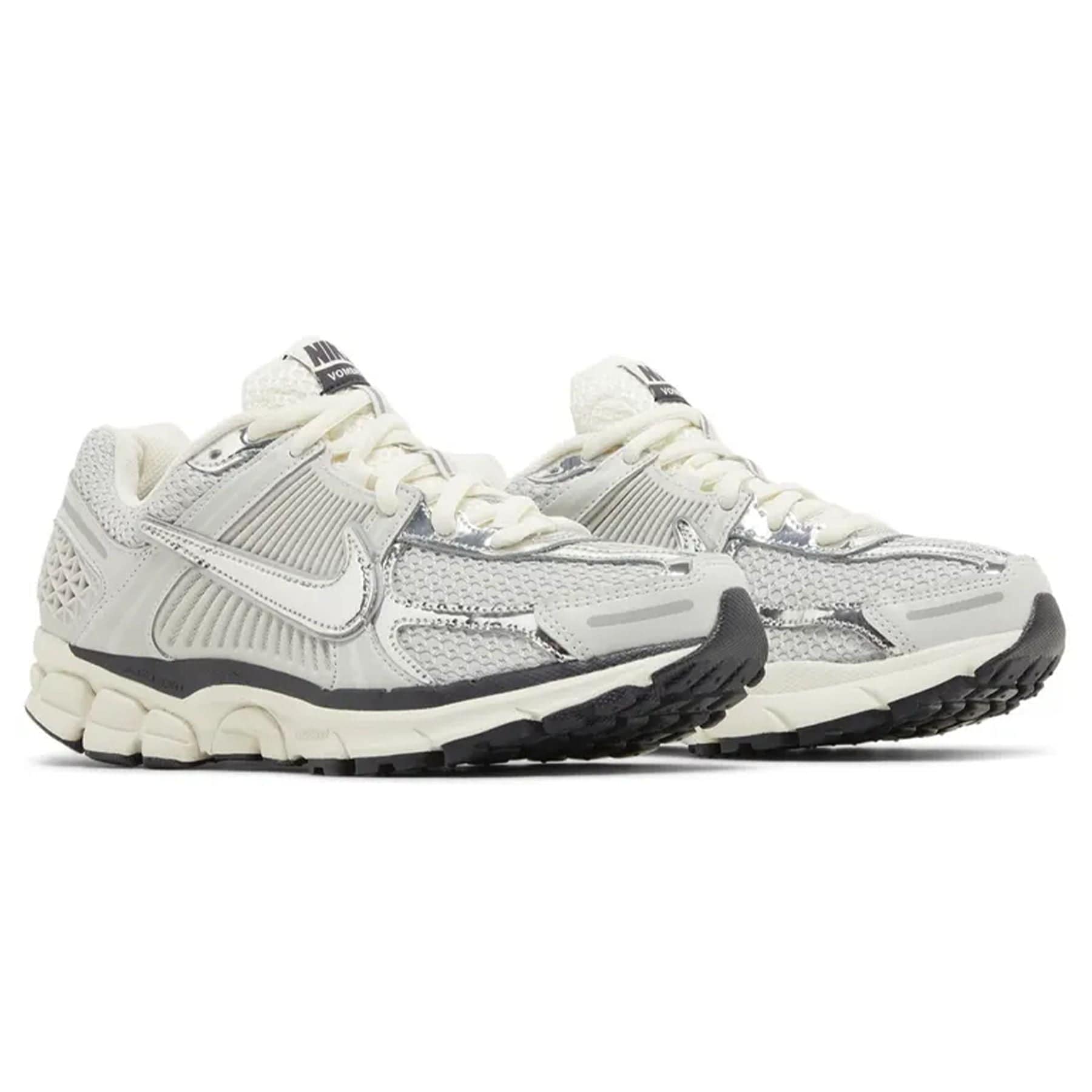 Nike Air Zoom Vomero 5 'Chrome' — UK 3 | EU 35.5 | US 3.5 — Back View
