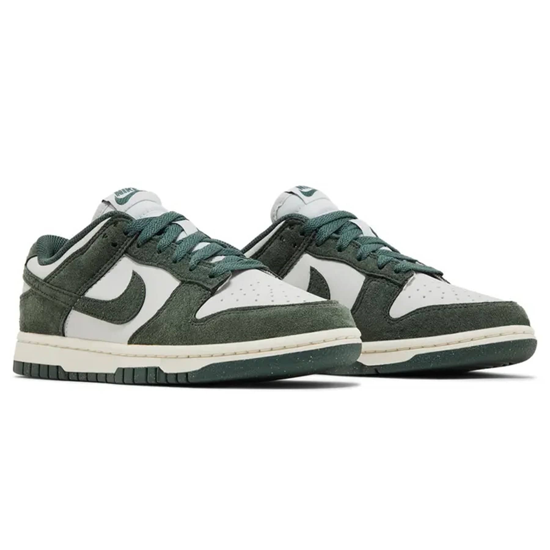 Nike Dunk Low Next Nature Wmns 'Vintage Green' — UK 2.5 | EU 35.5 | US 5 — Back View
