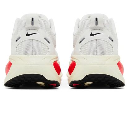 Nike Vomero 18 'Platinum Tint Siren Red' — UK 3 | EU 35.5 | US 3.5 — Top View