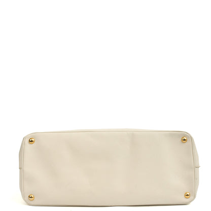 Prada Tote Galleria - Large Double Zip Tote in White, Saffiano Leather — Detail View