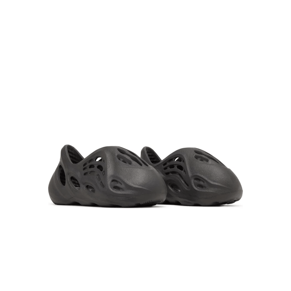 adidas Yeezy Foam Runner Infants 'Onyx' — UK 0k | EU 16 | US 1k — Back View