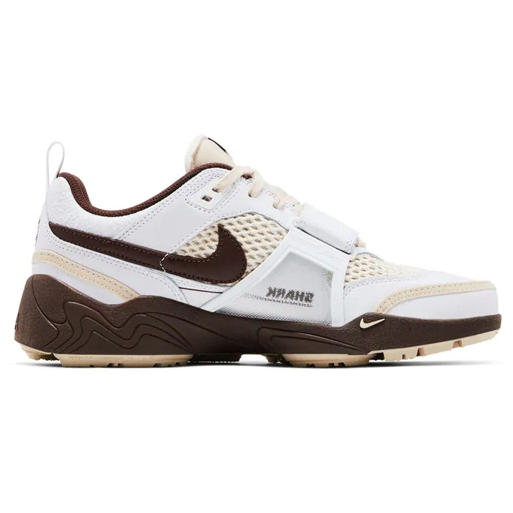 Travis Scott x Nike Zoom Field Jaxx 'Light Chocolate' — UK 3 | EU 35.5 | US 3.5 — Side View