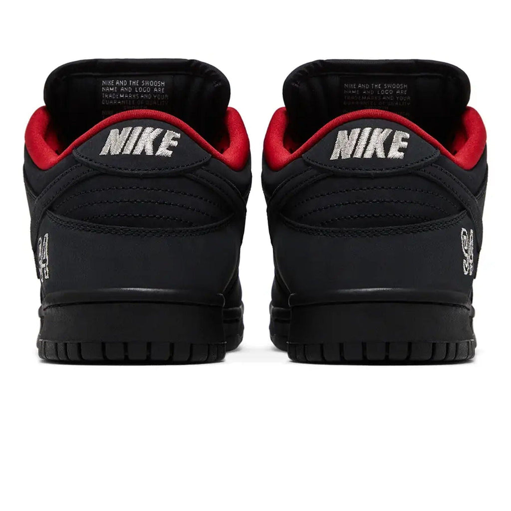 Nike Dunk Low SB x Supreme 'Black' — UK 3 | EU 35.5 | US 3.5 — Top View