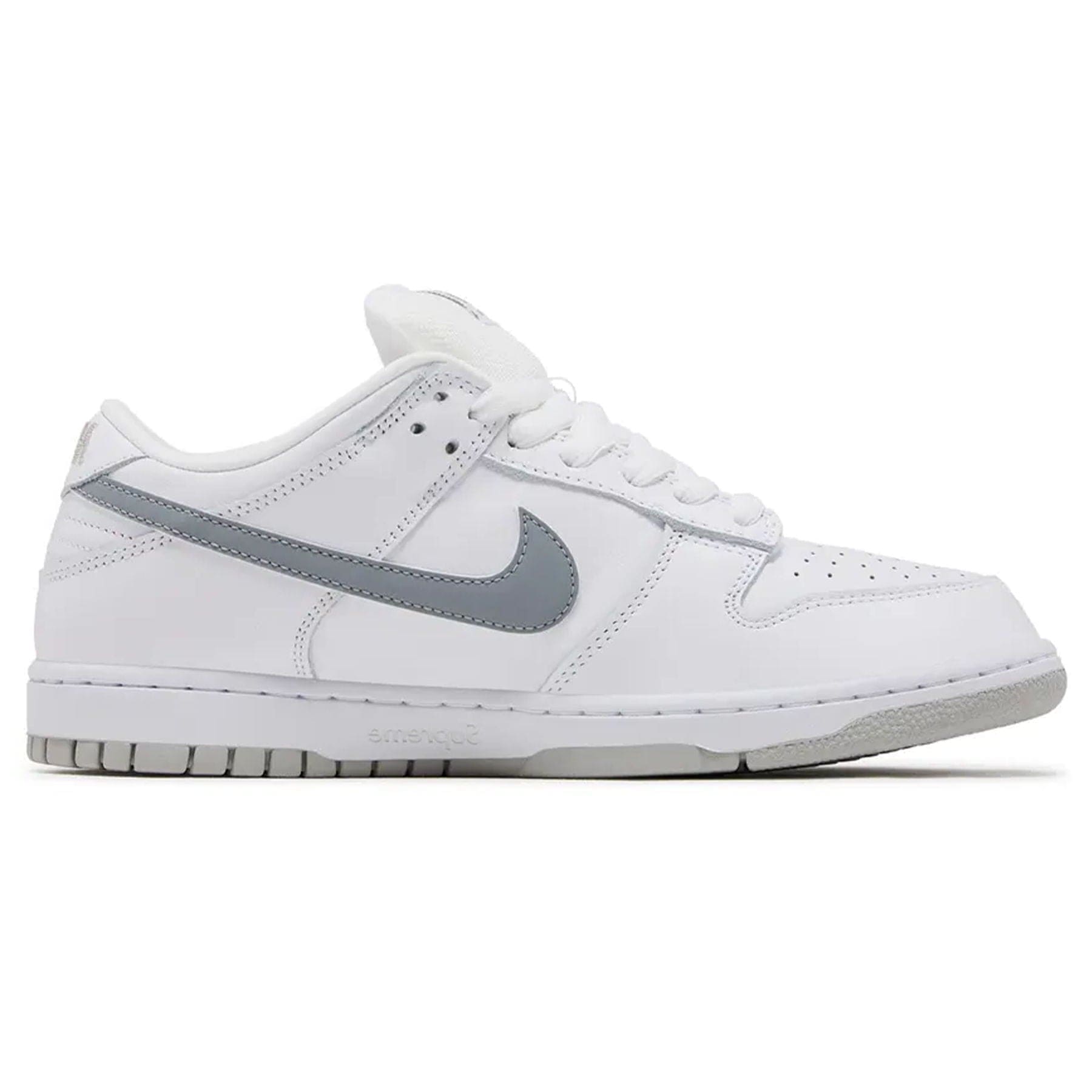 Nike Dunk Low SB x Supreme 'White Metallic Silver' — UK 3 | EU 35.5 | US 3.5 — Back View