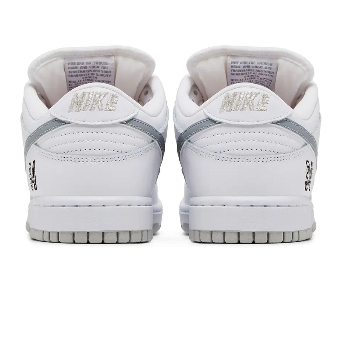 Nike Dunk Low SB x Supreme 'White Metallic Silver' — UK 3 | EU 35.5 | US 3.5 — Side View