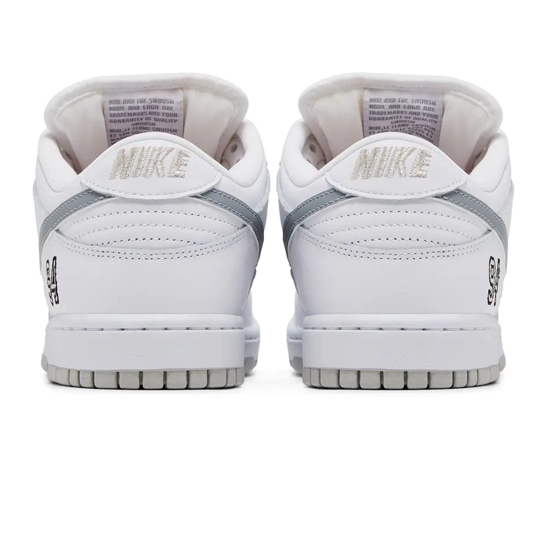 Nike Dunk Low SB x Supreme 'White Metallic Silver' — UK 3 | EU 35.5 | US 3.5 — Side View
