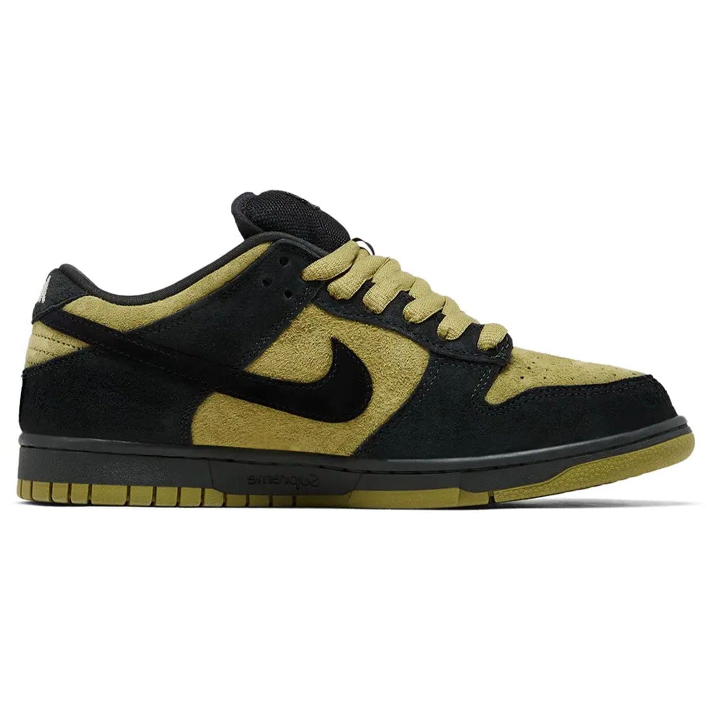 Nike Dunk Low SB x Supreme 'Camper Green' — UK 3 | EU 35.5 | US 3.5 — Side View