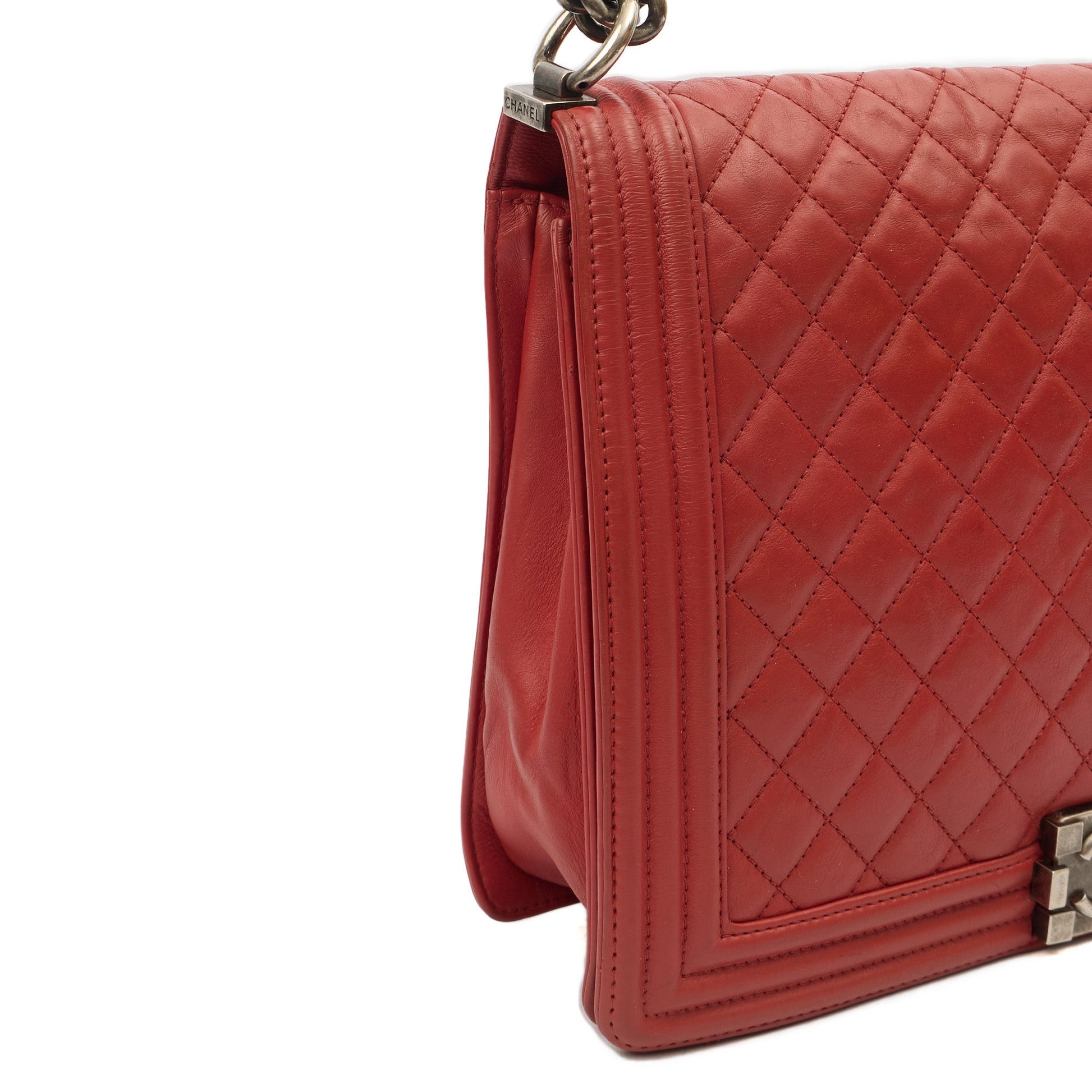 Chanel Shoulder Bag Boy - Large in Red, Lambskin Leather — Alternate View 8