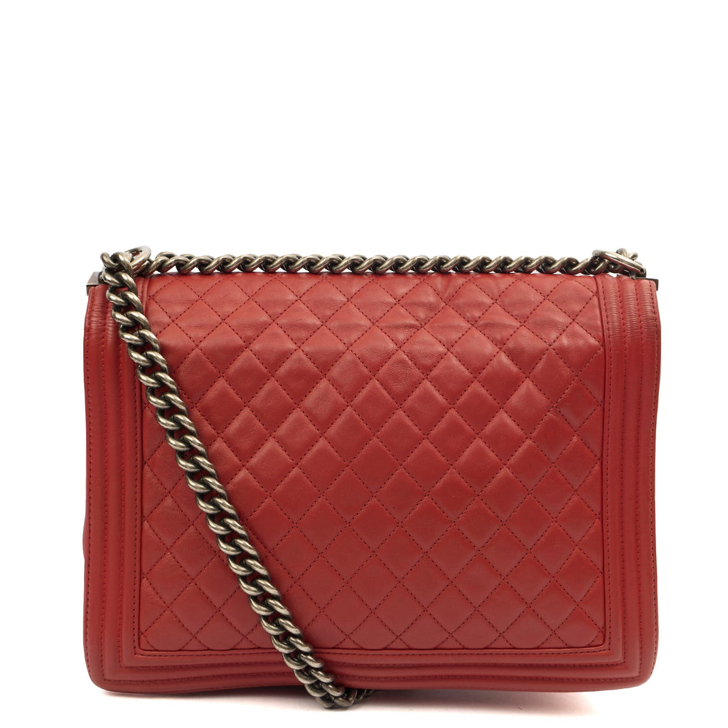 Chanel Shoulder Bag Boy - Large in Red, Lambskin Leather — Alternate View 14