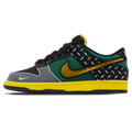 Nike Dunk Low 'What the Duck - University of Oregon Home' PE — UK 3 | EU 35.5 | US 3.5 — Front View