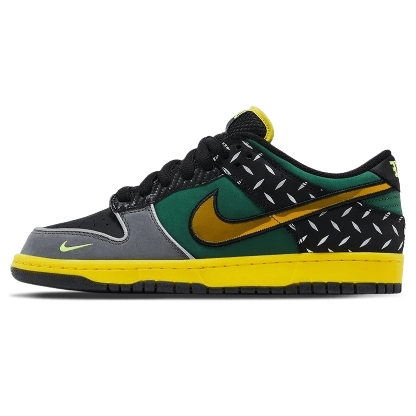 Nike Dunk Low 'What the Duck - University of Oregon Home' PE — UK 3 | EU 35.5 | US 3.5 — Front View
