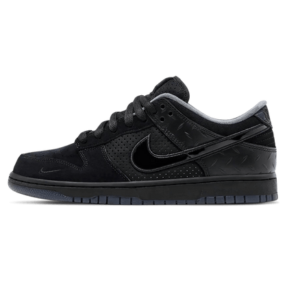 Nike Dunk Low 'What the Duck - University of Oregon Alternate' PE — UK 3 | EU 35.5 | US 3.5 — Front View