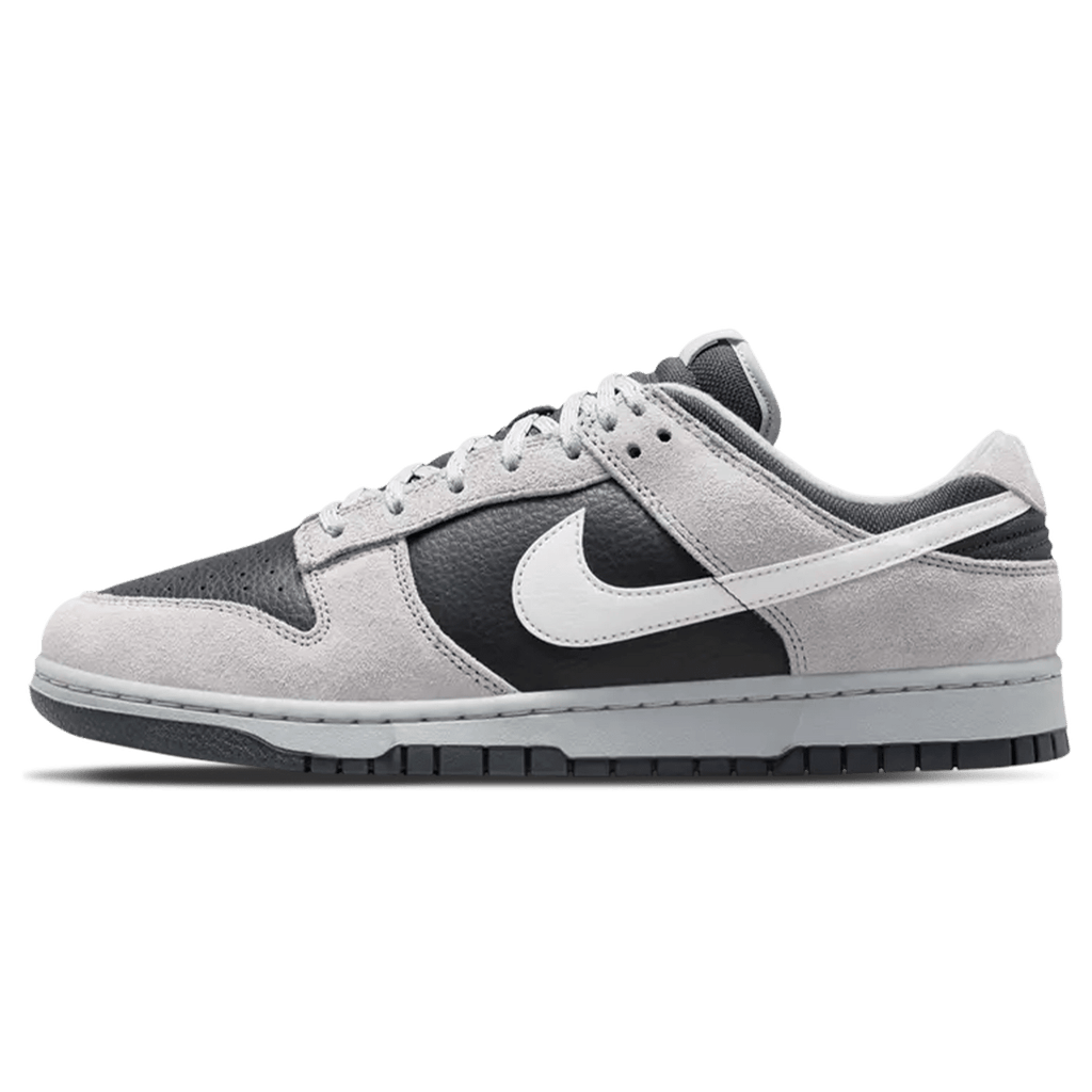Nike Dunk Low 'Light Smoke Grey Anthracite' — UK 2.5 | EU 35.5 | US 5 — Front View