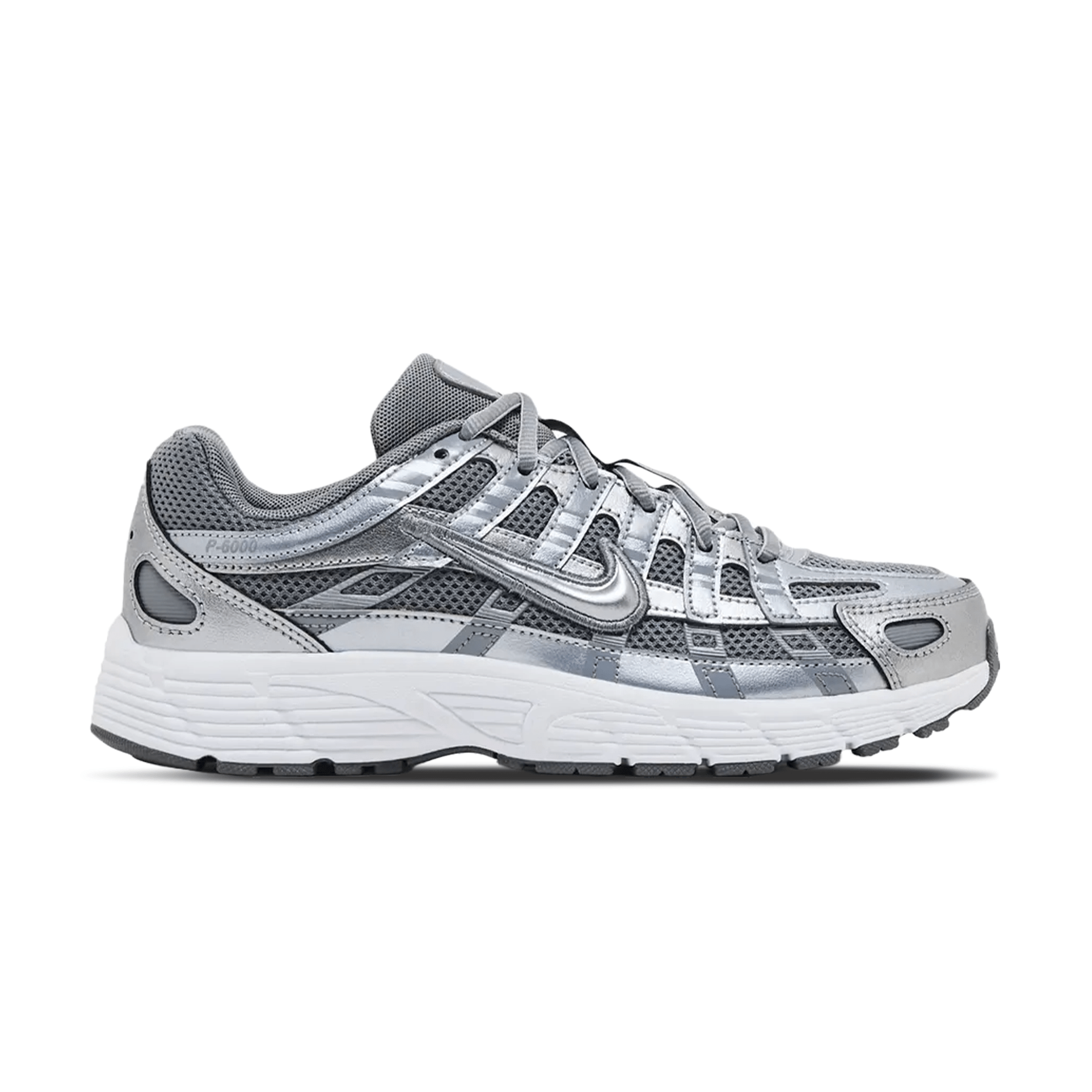Nike P-6000 GS 'Metallic Cool Grey' — UK 13.5 | EU 32 | US 1Y — Side View