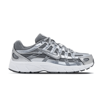 Nike P-6000 GS 'Metallic Cool Grey' — UK 13.5 | EU 32 | US 1Y — Side View